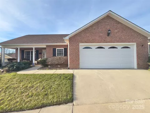 1292 Wexford Vlg, Lenoir, NC 28645