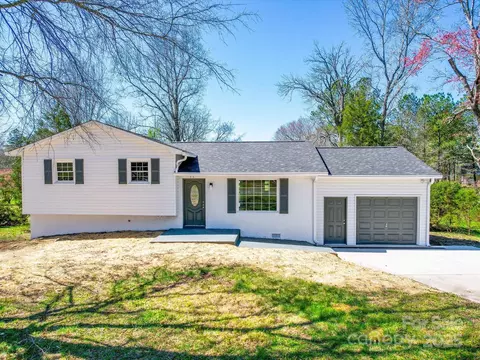 53 Huntington Dr, Denton, NC 27239
