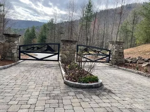 Trillium Lane, Rosman, NC 28772