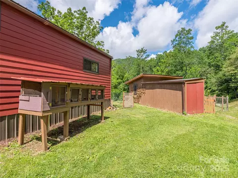 323 Morris Rd, Clyde, NC 28721 photo 22