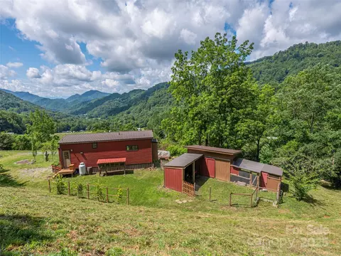 323 Morris Rd, Clyde, NC 28721 photo 21
