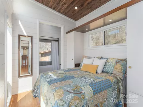323 Morris Rd, Clyde, NC 28721 photo 16