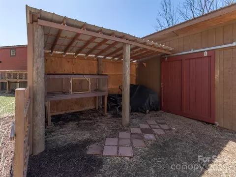 323 Morris Rd, Clyde, NC 28721 photo 35