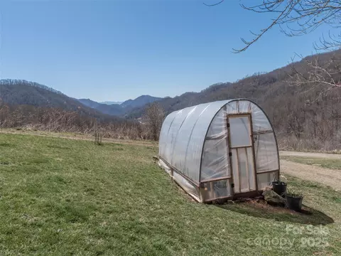 323 Morris Rd, Clyde, NC 28721 photo 38