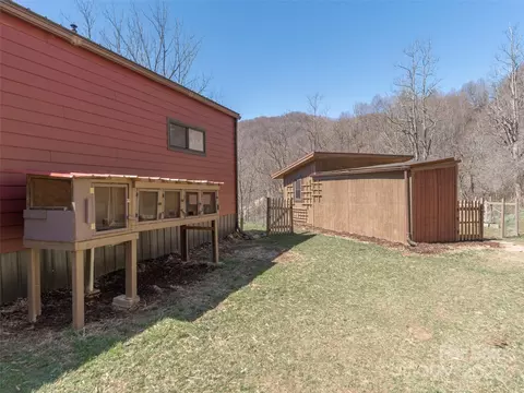 323 Morris Rd, Clyde, NC 28721 photo 33