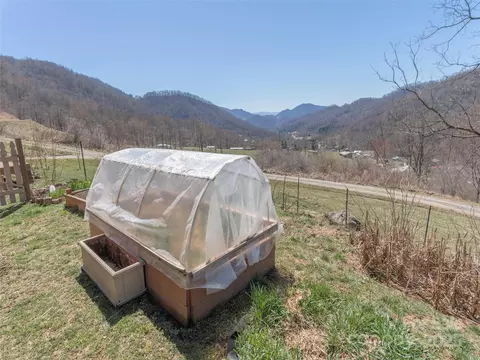 323 Morris Rd, Clyde, NC 28721 photo 36