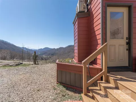 323 Morris Rd, Clyde, NC 28721 photo 32