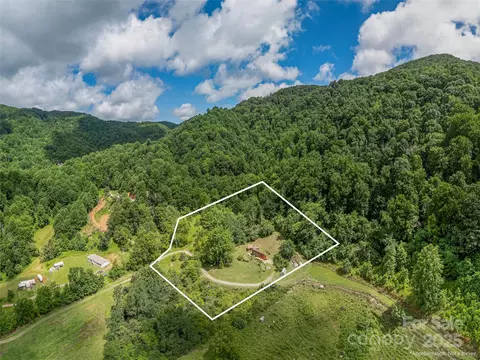 323 Morris Rd, Clyde, NC 28721 photo 6