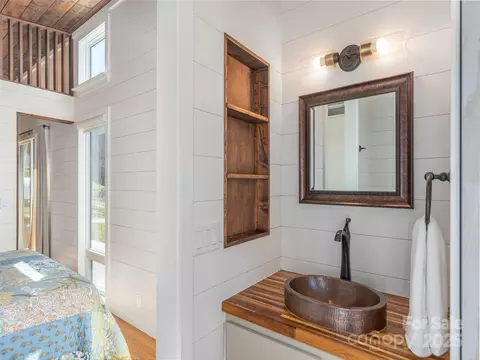323 Morris Rd, Clyde, NC 28721 photo 18