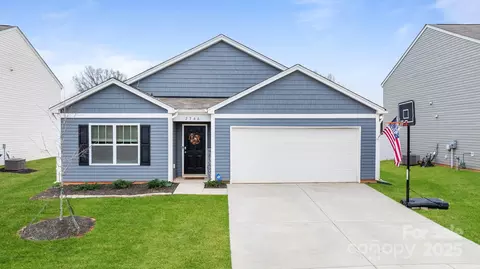 2766 Sherrills Stream Dr, Sherrills Ford, NC 28673