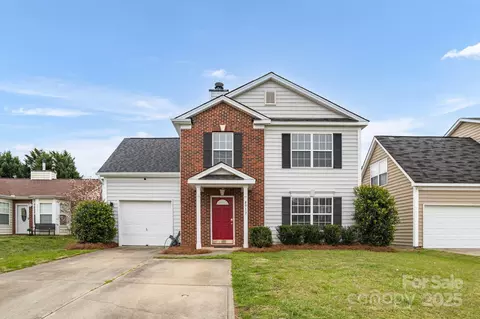 4917 Spruce Peak Rd, Charlotte, NC 28278