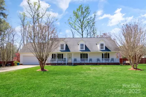 705 Sagrada Dr, York, SC 29745