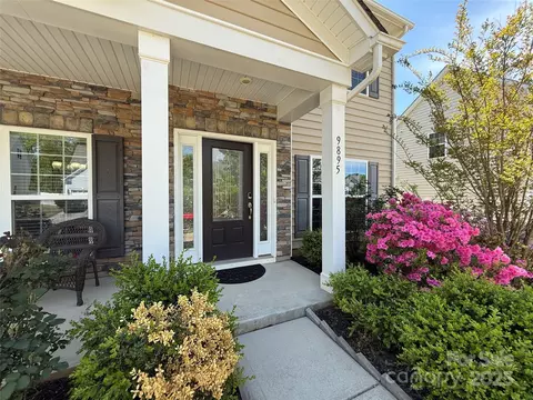 Exterior - 9895 Travertine Trl, Davidson, NC 28036 photo 2 of 7