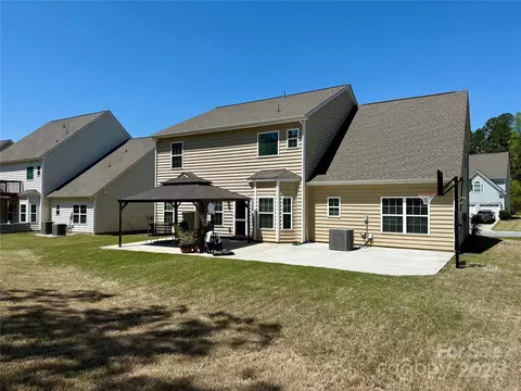 Exterior - 9895 Travertine Trl, Davidson, NC 28036 photo 5 of 7