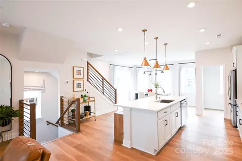 8026 Cedarsmith Ct, Charlotte, NC 28217