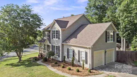 6210 Skyline Dr, Charlotte, NC 28269