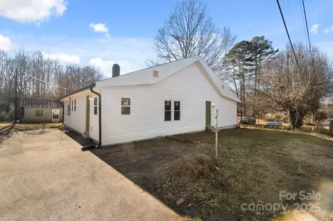 257 Textile Ave, Spindale, NC 28160