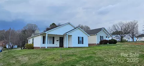 264 Ken Dwiggins Dr, Mocksville, NC 27028