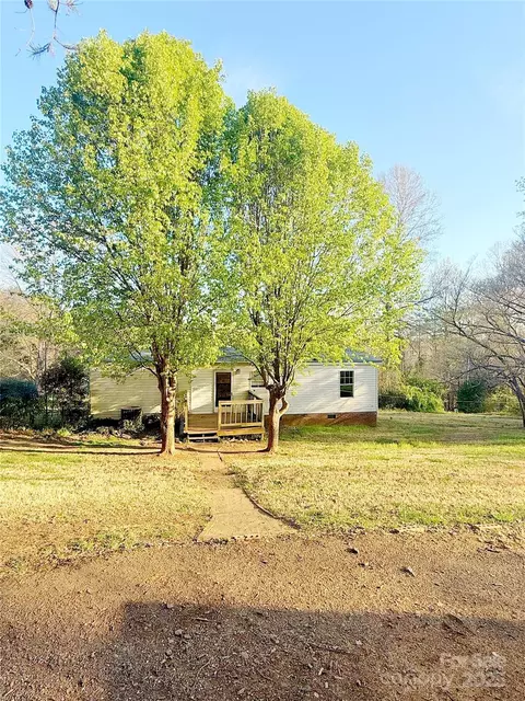 156 Shell Rd, Blacksburg, SC 29702