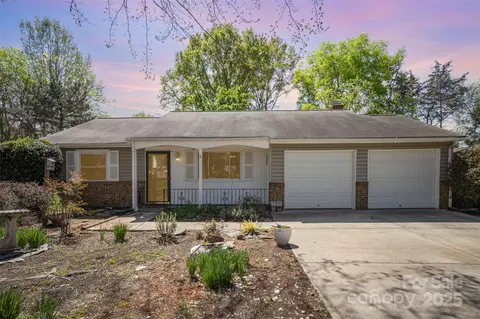 12200 Red Hickory Ln, Charlotte, NC 28273