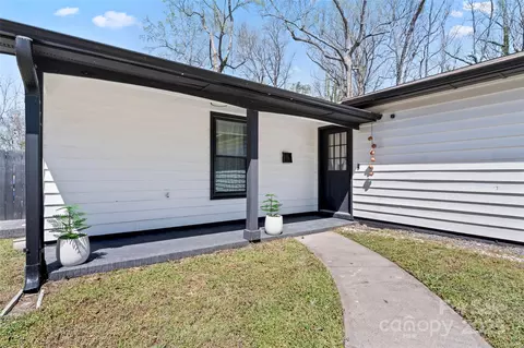 5501 Joyce Dr, Charlotte, NC 28215