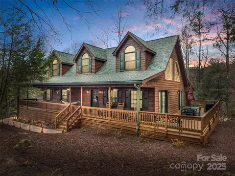 145 Quail Ridge Rd, Lake Lure, NC 28746