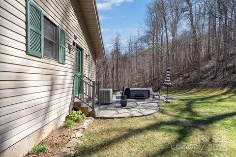 Exterior - 825 Posey Blanton Rd, Sylva, NC 28779 photo 4 of 10