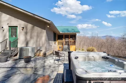 Exterior - 825 Posey Blanton Rd, Sylva, NC 28779 photo 2 of 10