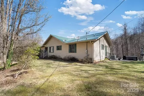 Exterior - 825 Posey Blanton Rd, Sylva, NC 28779 photo 10 of 10