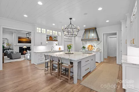 Kitchen - 19117 Davidson Concord Rd, Davidson, NC 28036 photo 2 of 4
