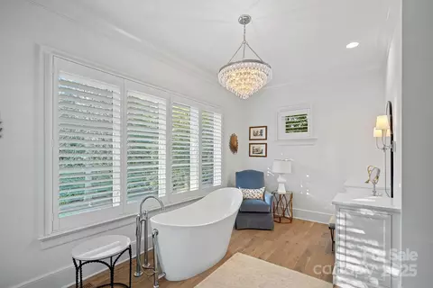Bath - 19117 Davidson Concord Rd, Davidson, NC 28036 photo 2 of 6