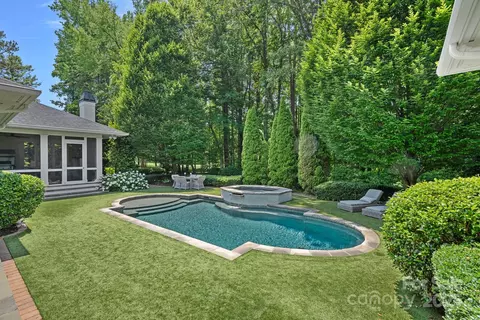 Exterior - 19117 Davidson Concord Rd, Davidson, NC 28036 photo 7 of 10