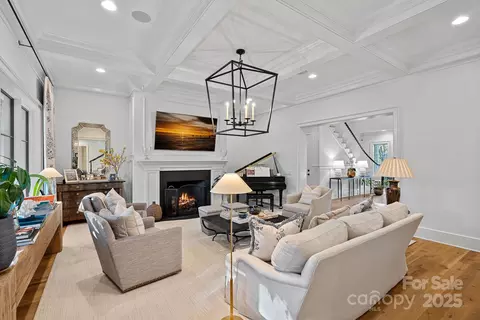 Living - 19117 Davidson Concord Rd, Davidson, NC 28036 photo 2 of 3