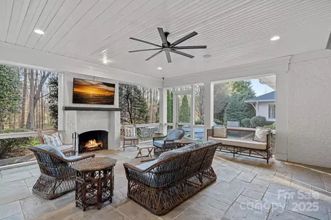 Exterior - 19117 Davidson Concord Rd, Davidson, NC 28036 photo 5 of 10