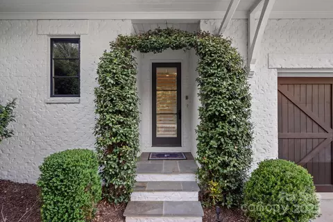 Exterior - 19117 Davidson Concord Rd, Davidson, NC 28036 photo 9 of 10
