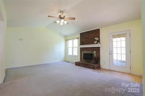 Living - 2820 Faircroft Way, Monroe, NC 28110 photo 2 of 4