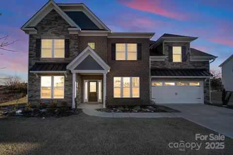 1415 Ashe Meadow Dr, Indian Trail, NC 28079