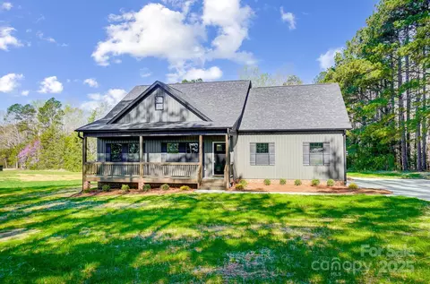 437 Cedar Grove Rd, Clover, SC 29710