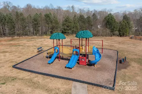5813 Mcclintock Dr, Denver, NC 28037 photo 44