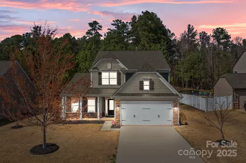 5813 Mcclintock Dr, Denver, NC 28037