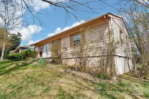 279 State St, Asheville, NC 28806
