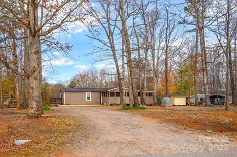 153 Cheshire Ridge Rd, Harmony, NC 28634