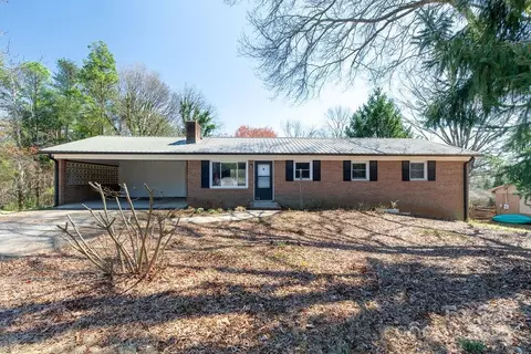 126 Regal 2122 Cir #21,22, Mooresville, NC 28115
