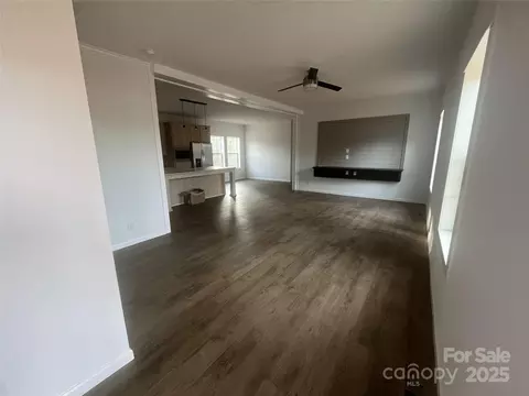 2070 Travis Rd, Conover, NC 28613 photo 5