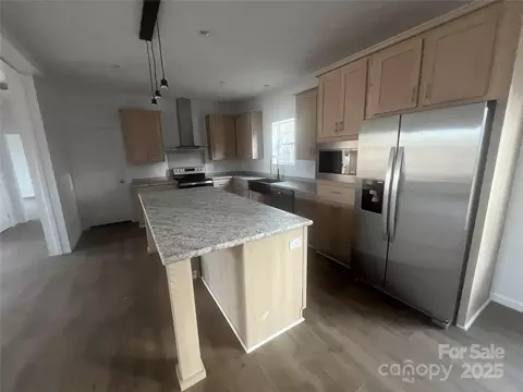 2070 Travis Rd, Conover, NC 28613 photo 4