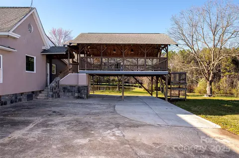 Exterior - 1615 Stack Rd, Monroe, NC 28112 photo 2 of 6