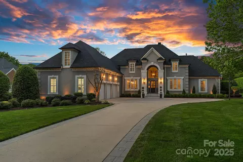 19216 Peninsula Shores Dr, Cornelius, NC 28031