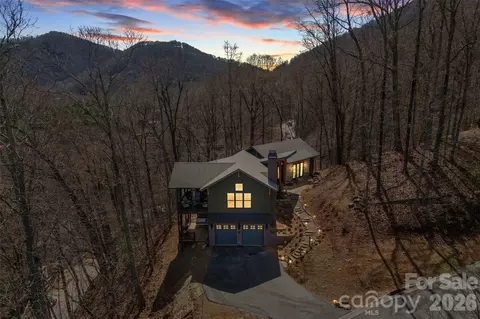 159 Settings Blvd, Black Mountain, NC 28711