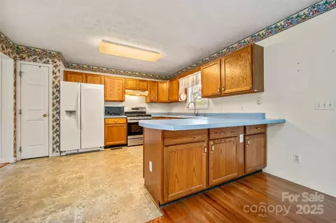 Kitchen - 208 Cherry Mountain Rd, Bostic, NC 28018 photo 1 of 3