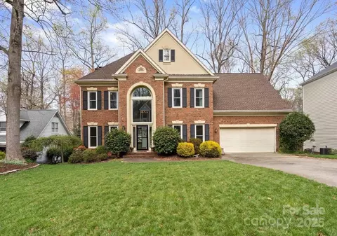 15113 Sharrow Bay Ct, Huntersville, NC 28078
